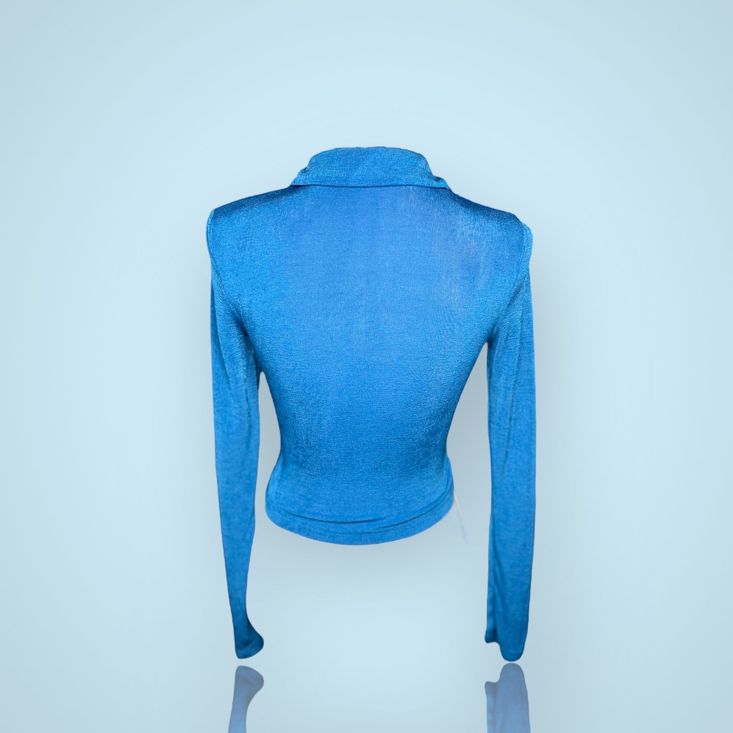 Sky ruched button up